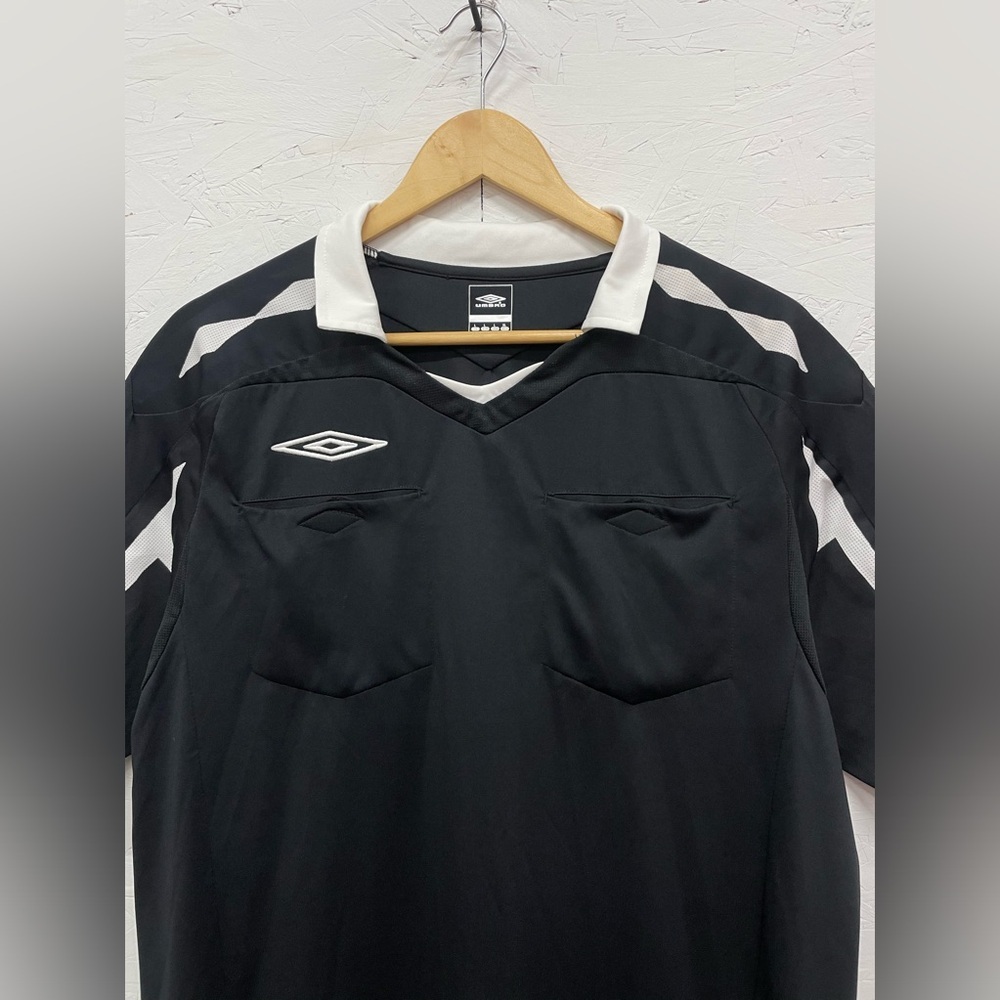 Umbro Soccer Referee Jersey, Size L - Picture 4 of 6